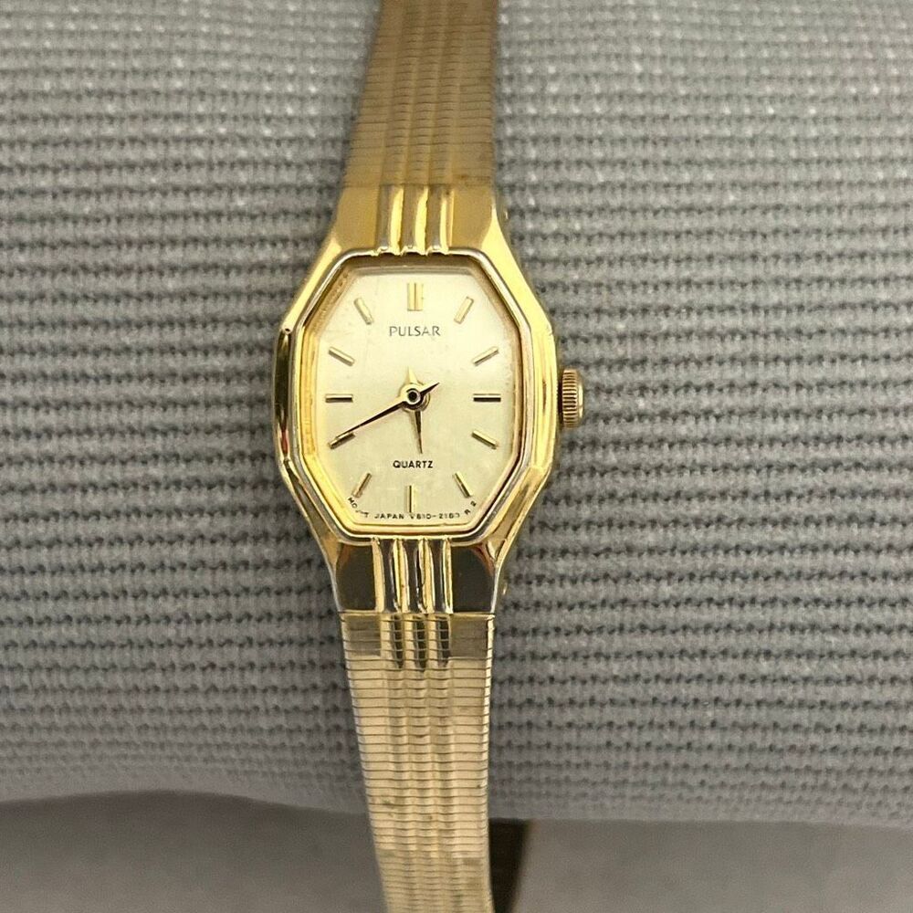 Pulsar Women's Gold Tone Quartz Base Metal Bezel Chain Wristwatch V810-5720